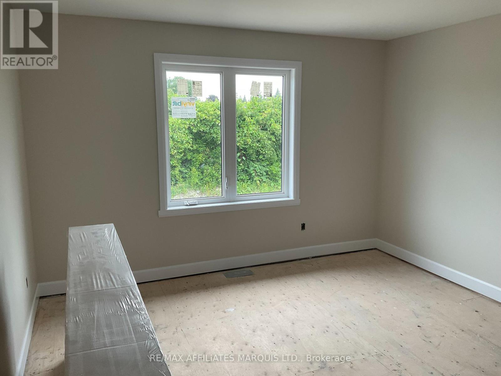 Photo 7 of 180 Emily Jade Crescent, Cornwall ON