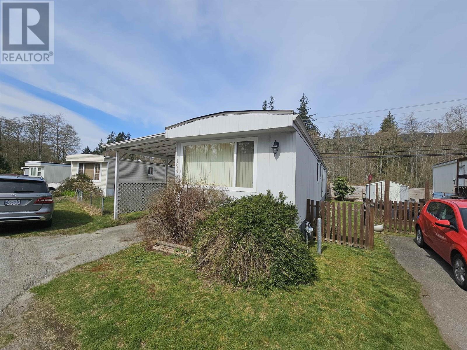 194 1413 SUNSHINE COAST HIGHWAY, Gibsons