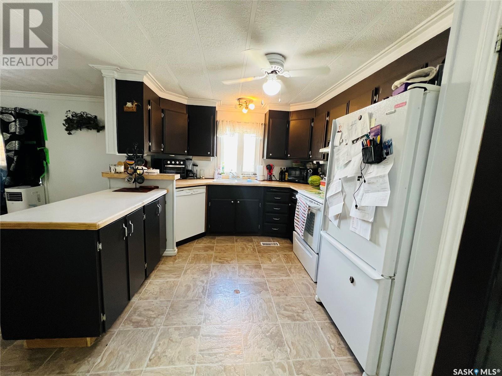 Single Family House Mobile Home for Sale in #   th AVENUE NW Swift Current 