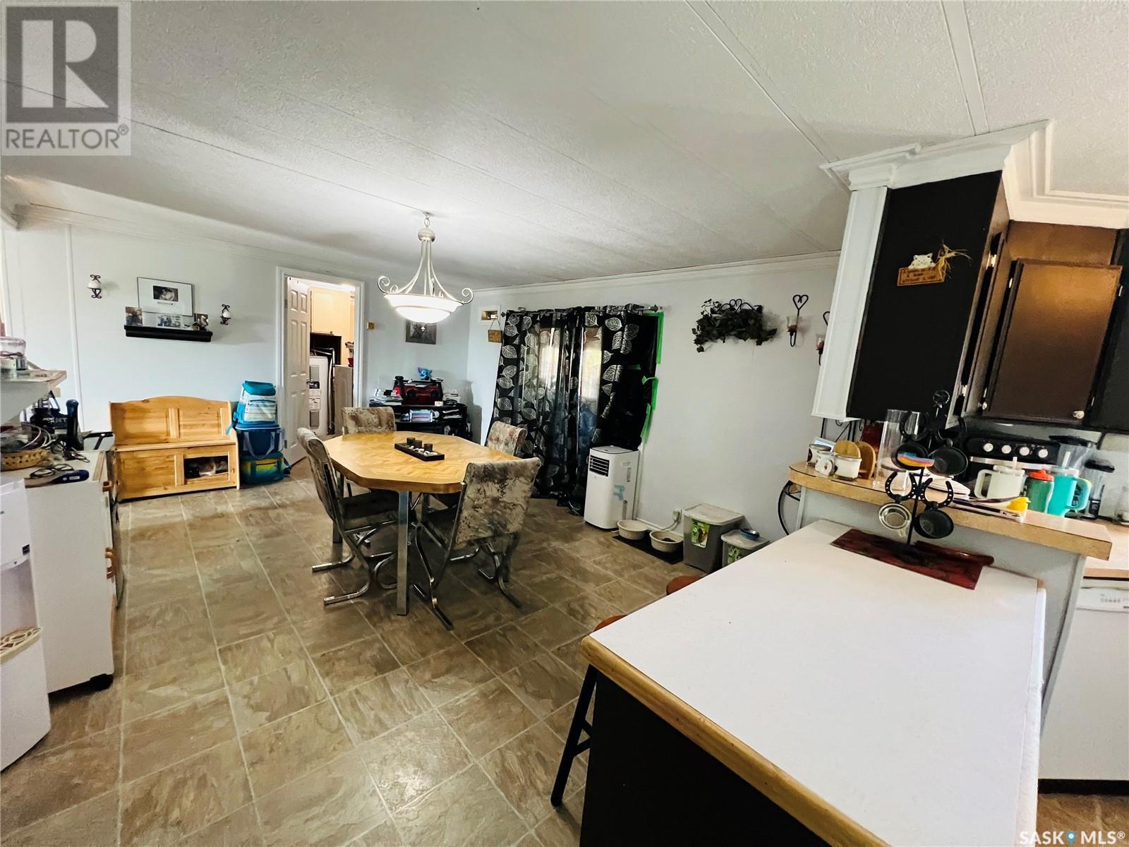 Single Family House Mobile Home for Sale in #   th AVENUE NW Swift Current 