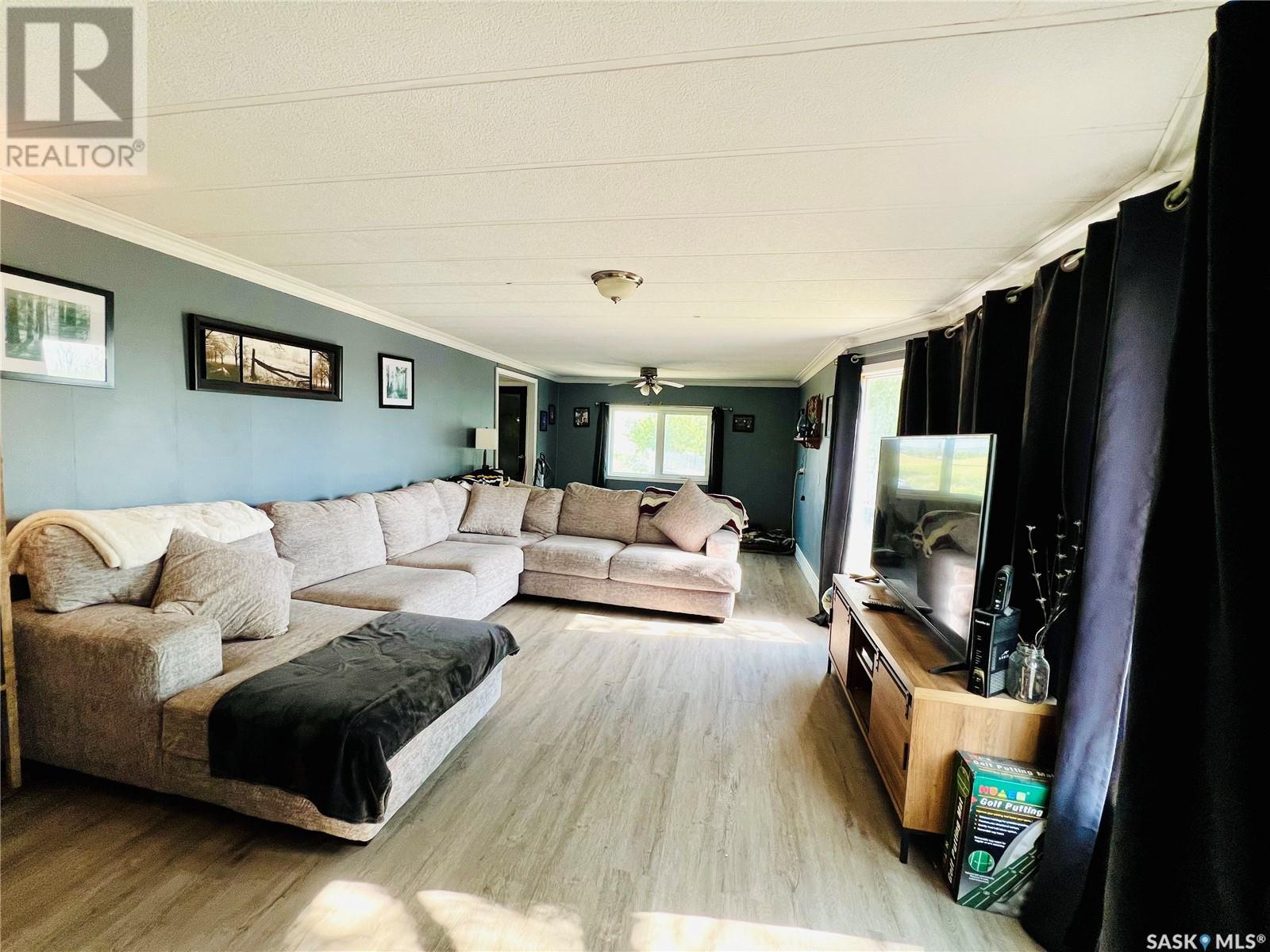 Single Family House Mobile Home for Sale in #   th AVENUE NW Swift Current 