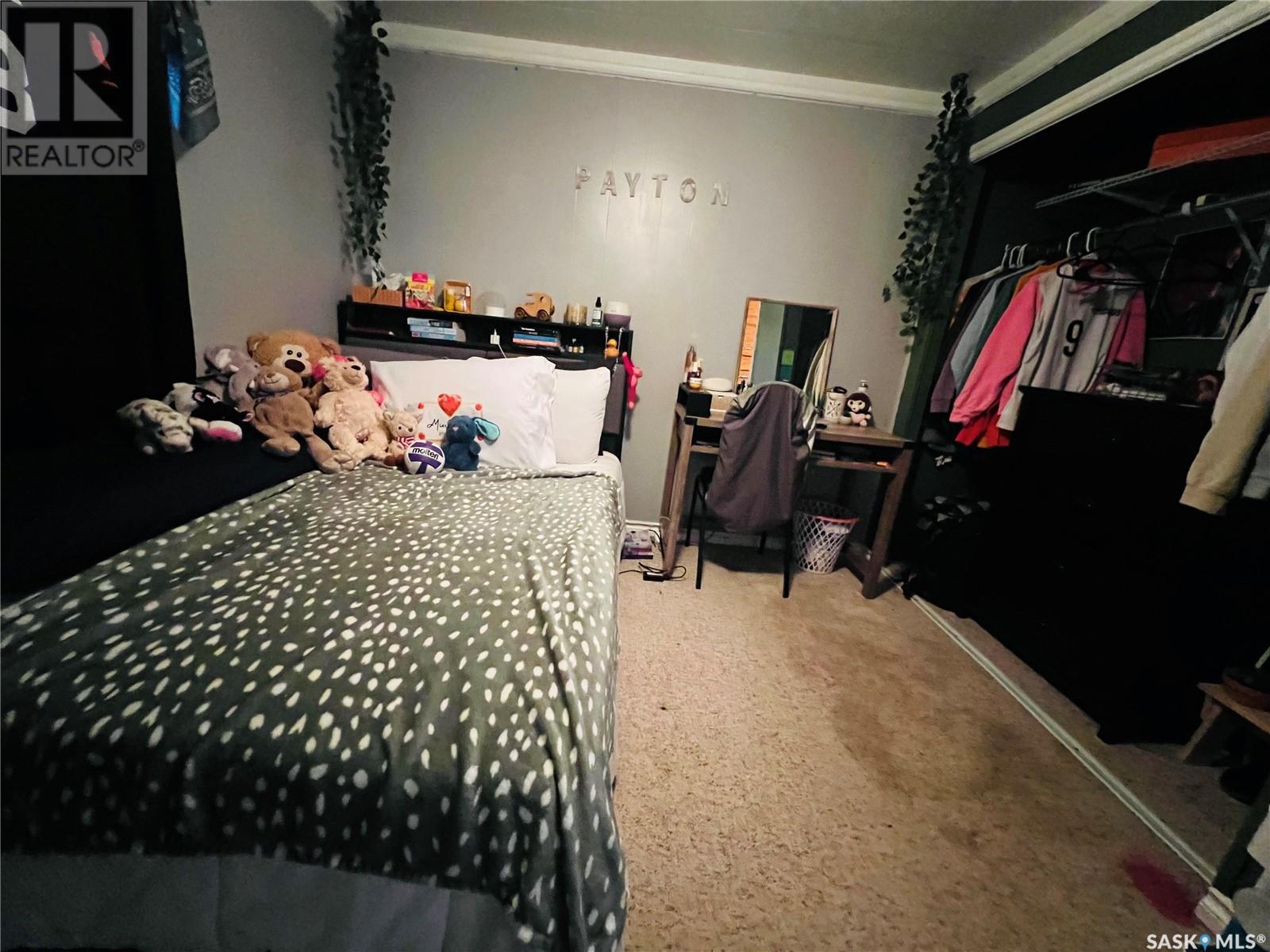 Single Family House Mobile Home for Sale in #   th AVENUE NW Swift Current 
