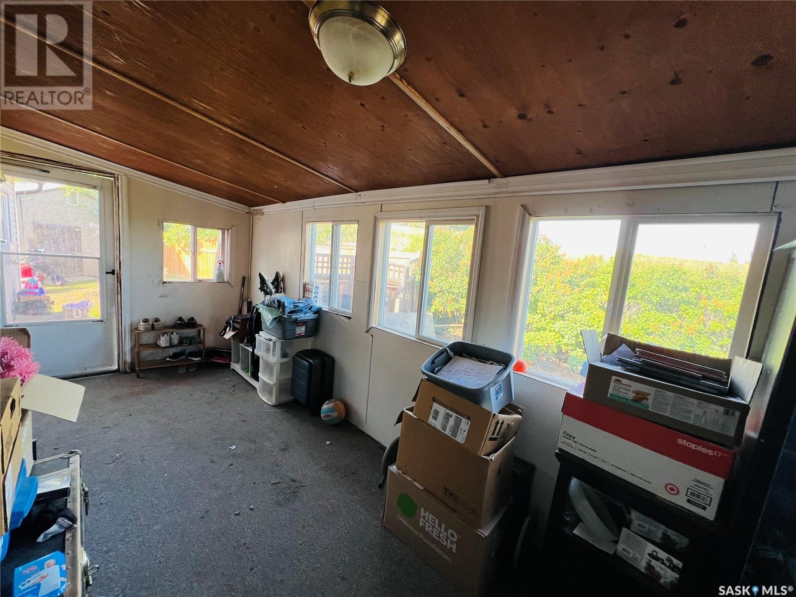 Single Family House Mobile Home for Sale in #   th AVENUE NW Swift Current 