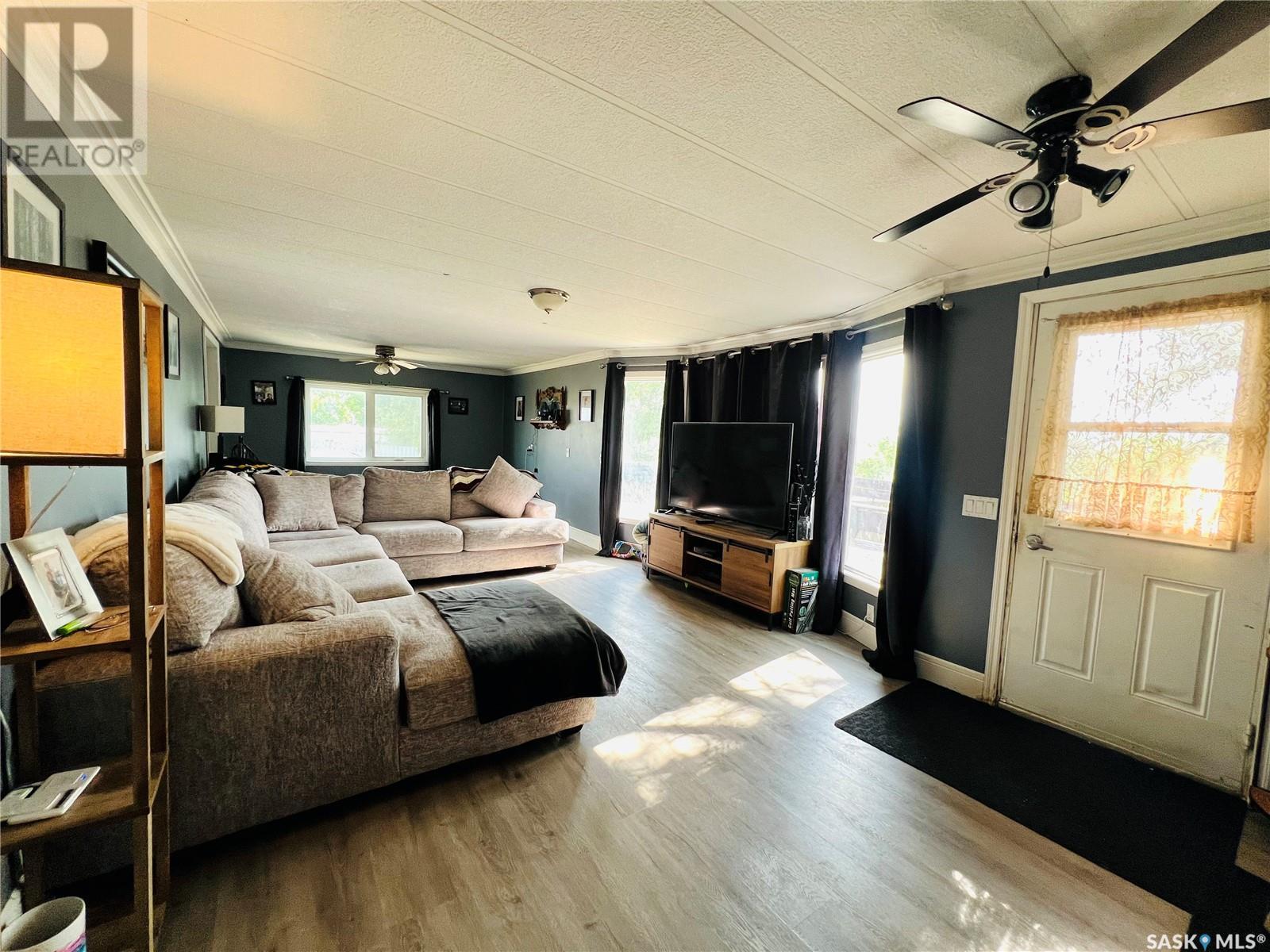 Single Family House Mobile Home for Sale in #   th AVENUE NW Swift Current 
