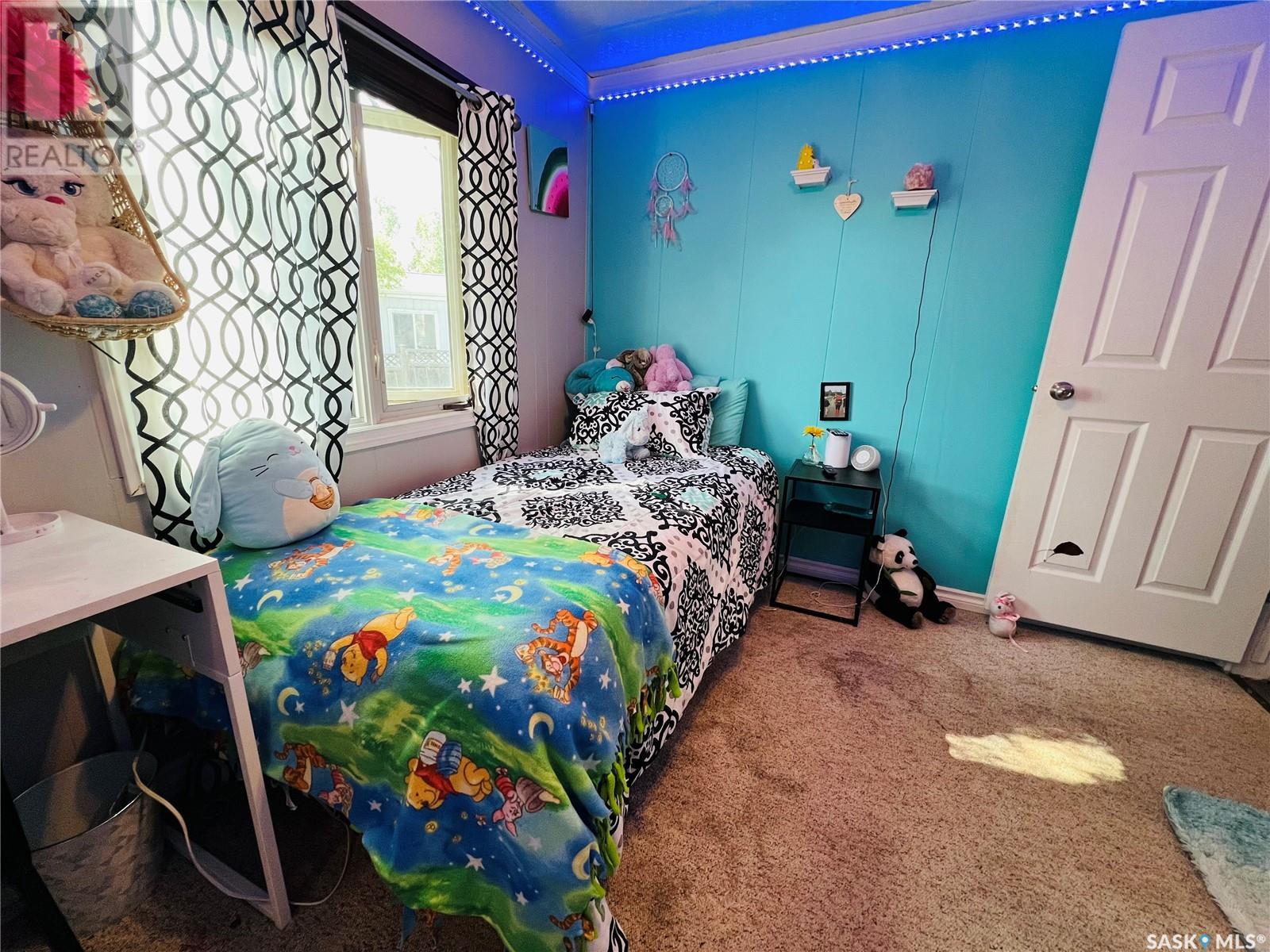 Single Family House Mobile Home for Sale in #   th AVENUE NW Swift Current 