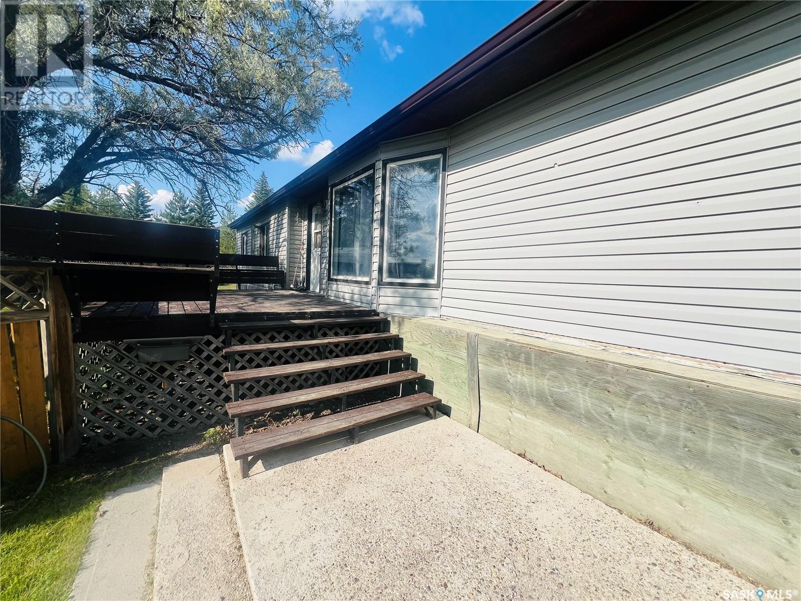 Single Family House Mobile Home for Sale in #   th AVENUE NW Swift Current 