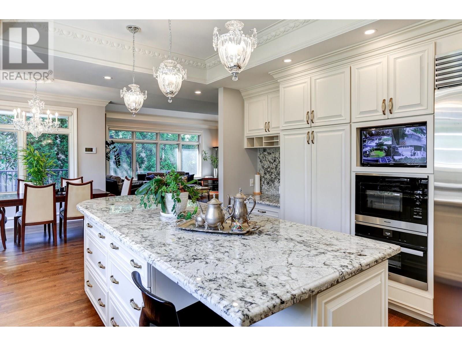 4538 ANGUS DRIVE, Vancouver