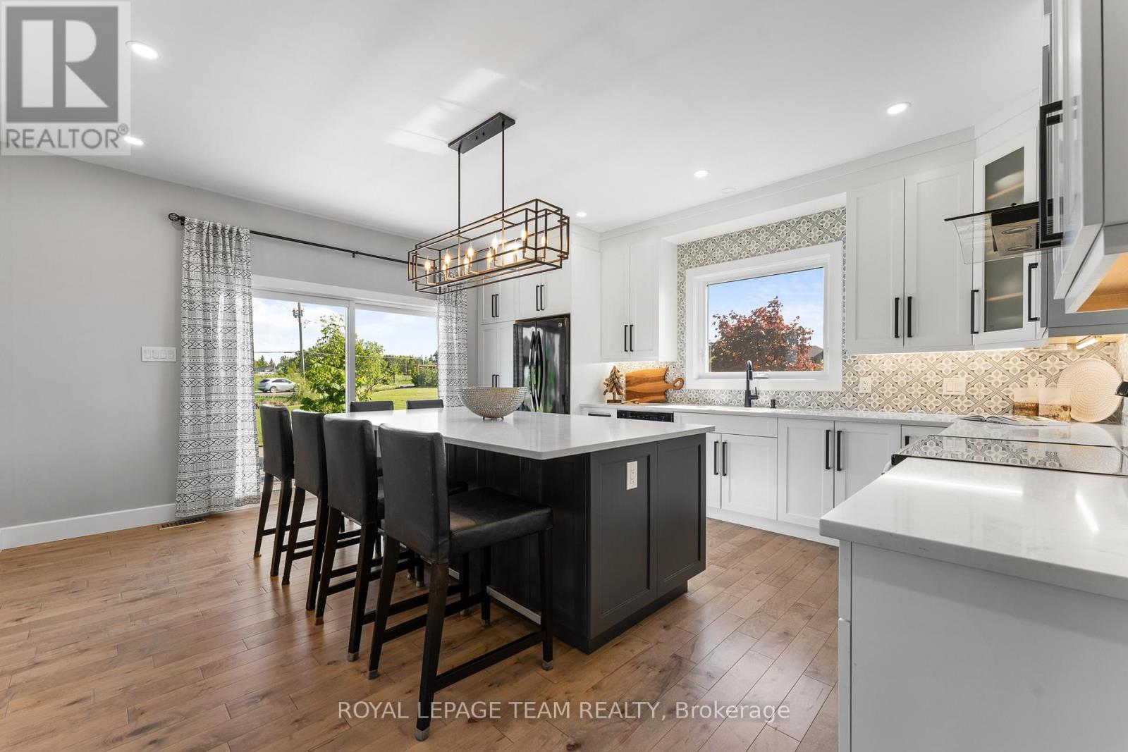 Check out this stunning gourmet kitchen!