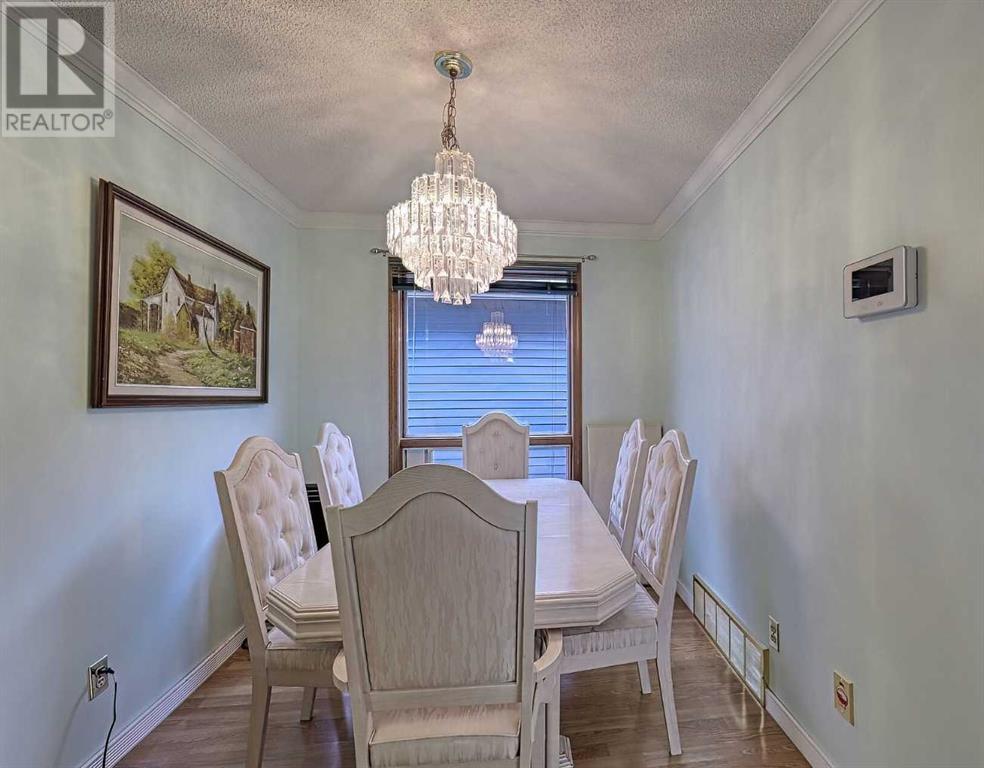 Single Family House 4 Level for Sale in  Bedfield Close NE Beddington Heights Calgary 
