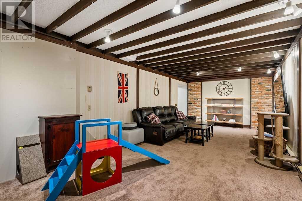 Single Family House Bungalow for Sale in  Oakview Place SW Oakridge Calgary 