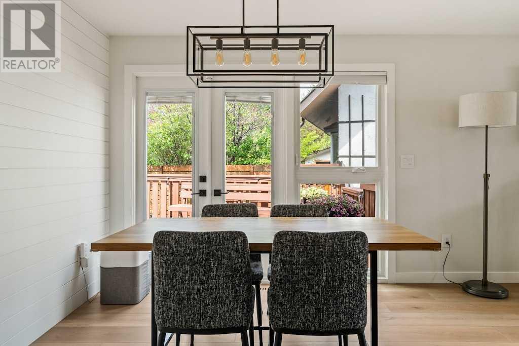Single Family House Bungalow for Sale in  Oakview Place SW Oakridge Calgary 