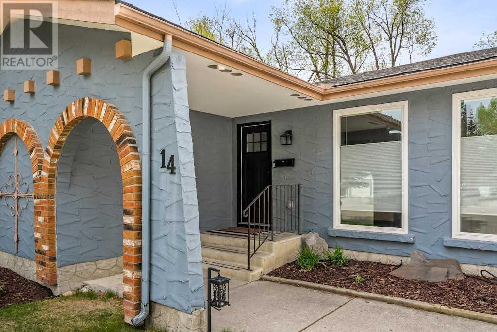 Single Family House Bungalow for Sale in  Oakview Place SW Oakridge Calgary 
