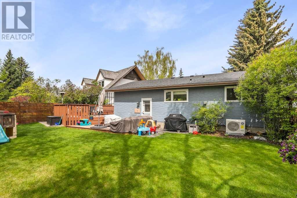 Single Family House Bungalow for Sale in  Oakview Place SW Oakridge Calgary 