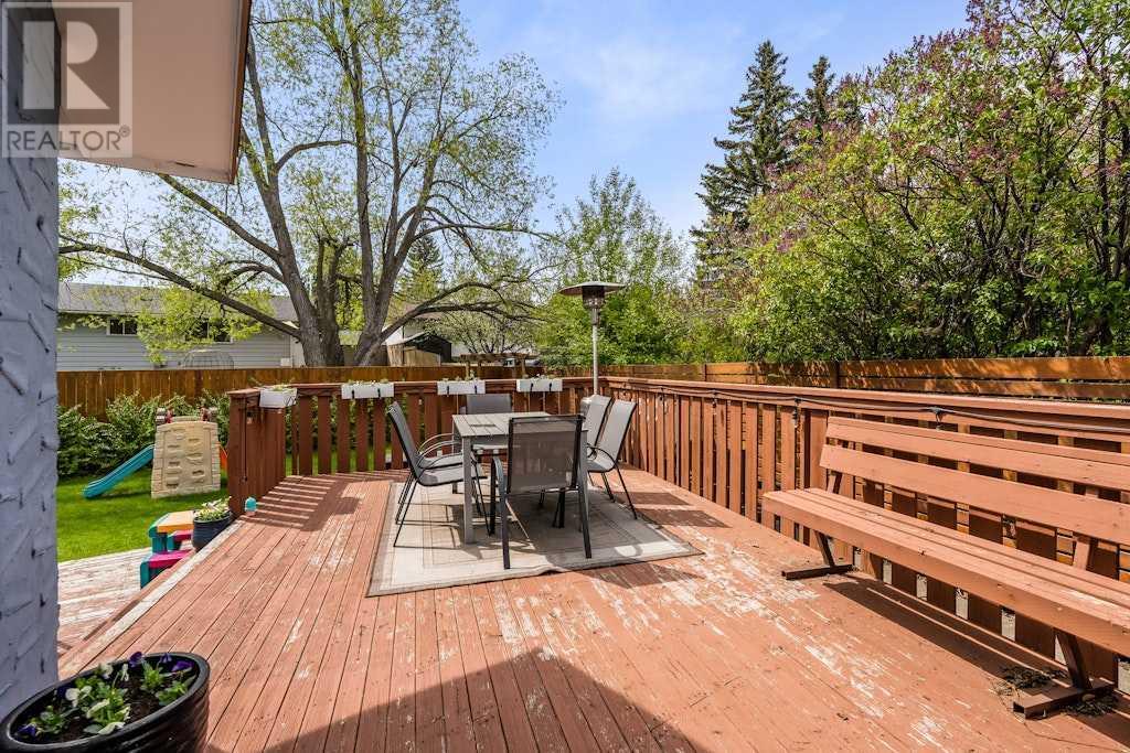 Single Family House Bungalow for Sale in  Oakview Place SW Oakridge Calgary 