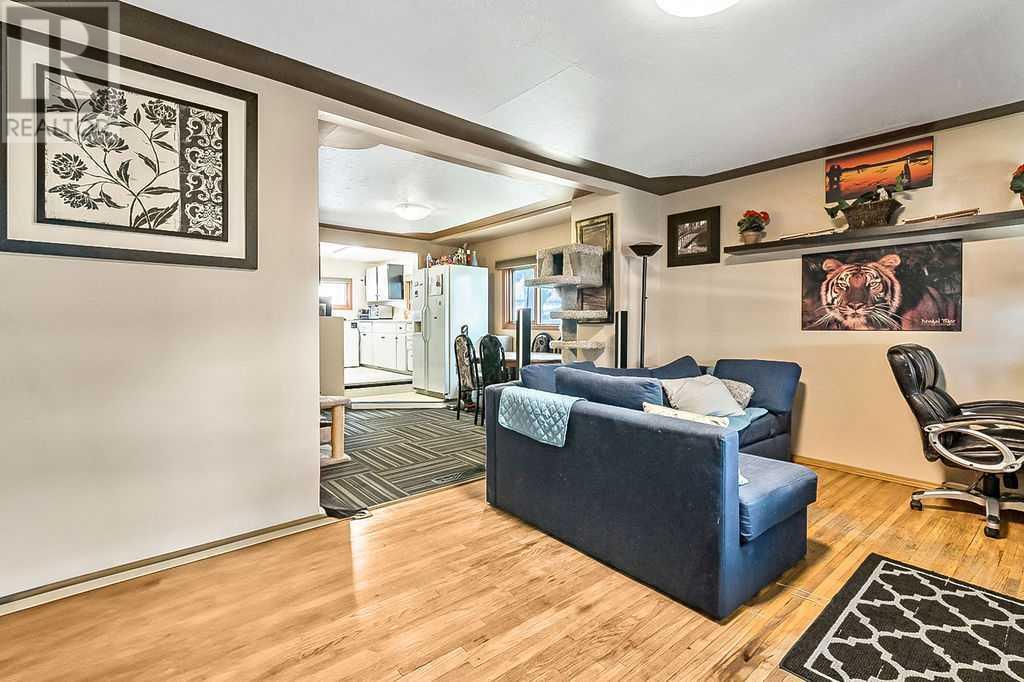 Single Family House Bungalow for Sale in   Avenue NW Montgomery Calgary 