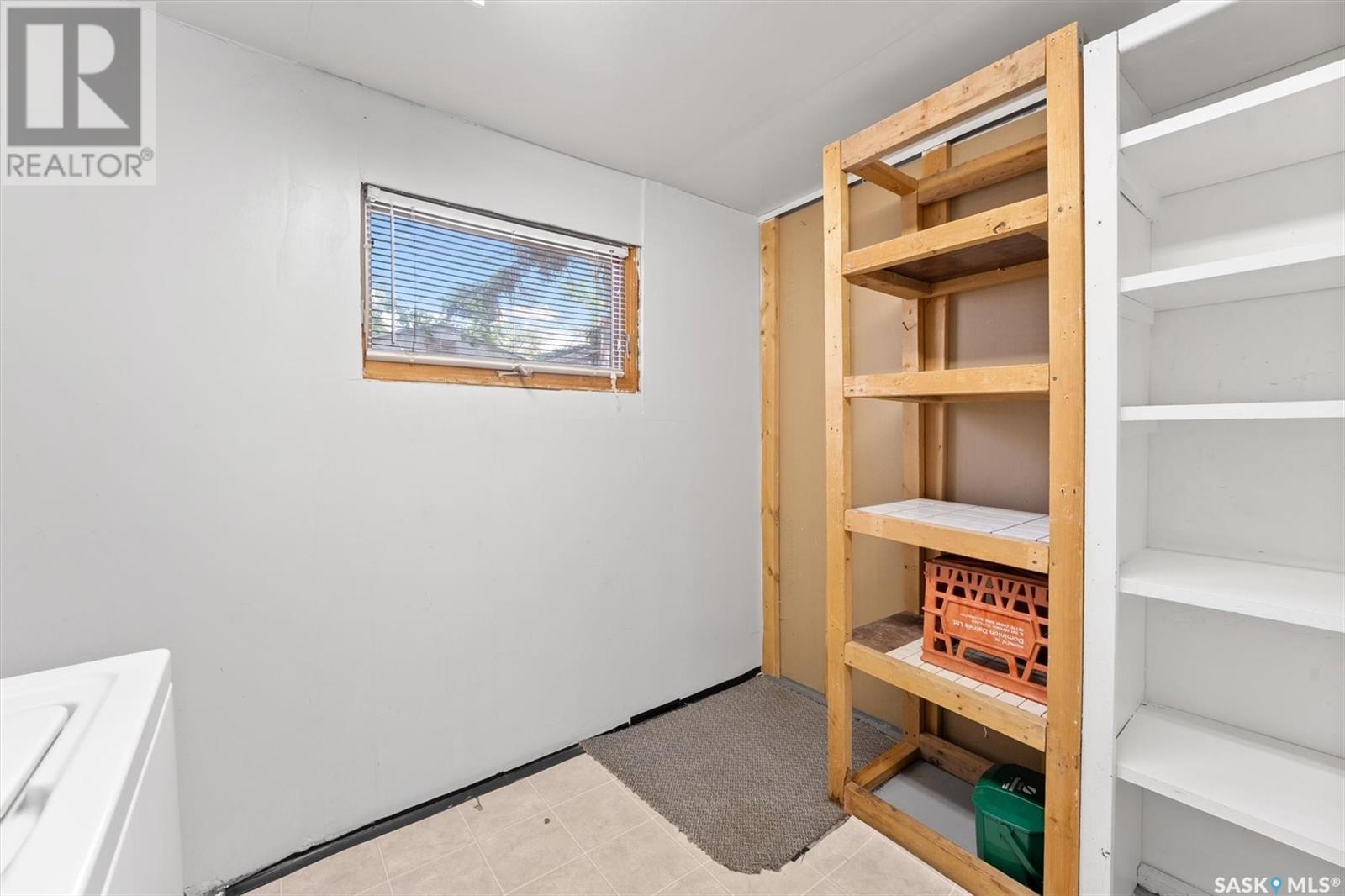 Photo 21 of 1530 I Avenue N, Saskatoon SK