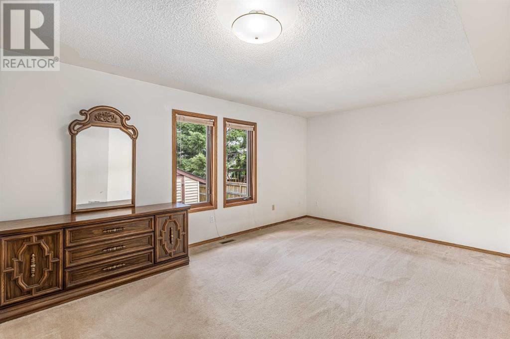 Single Family House Bungalow for Sale in  Sandalwood Close NW Sandstone Valley Calgary 