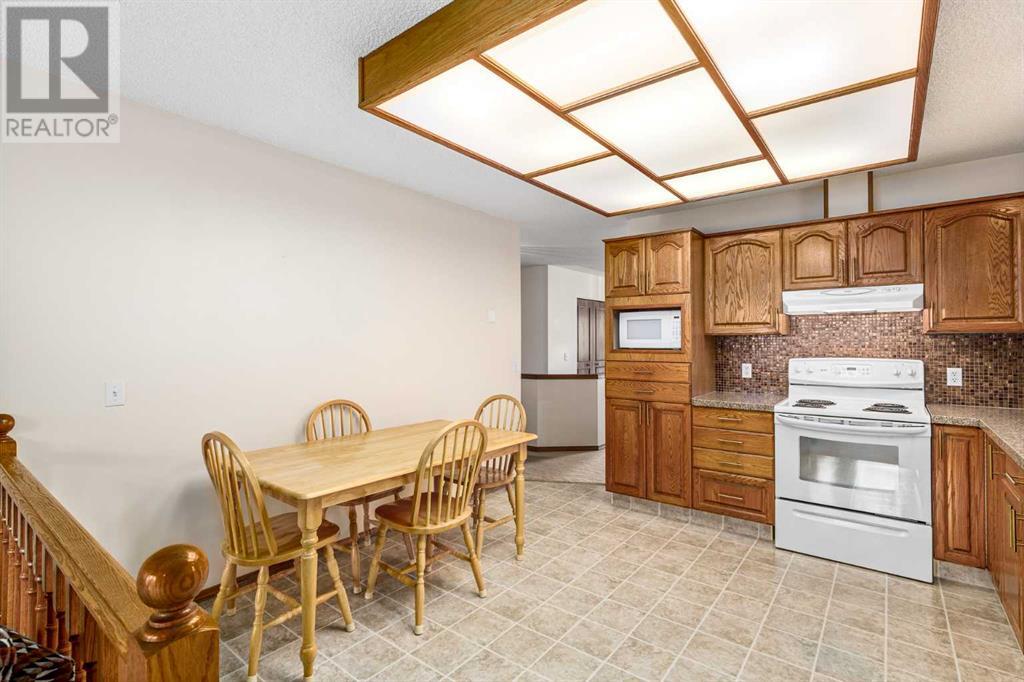 Single Family House Bungalow for Sale in  Sandalwood Close NW Sandstone Valley Calgary 