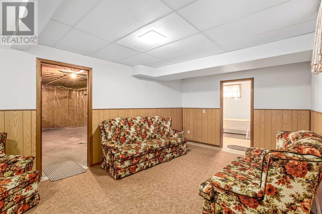 Single Family House Bungalow for Sale in  Sandalwood Close NW Sandstone Valley Calgary 