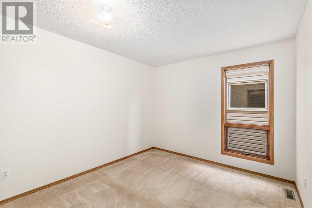 Single Family House Bungalow for Sale in  Sandalwood Close NW Sandstone Valley Calgary 