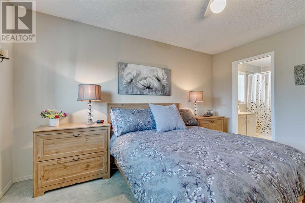 Single Family House 4 Level for Sale in  Shannon Avenue SW Shawnessy Calgary 