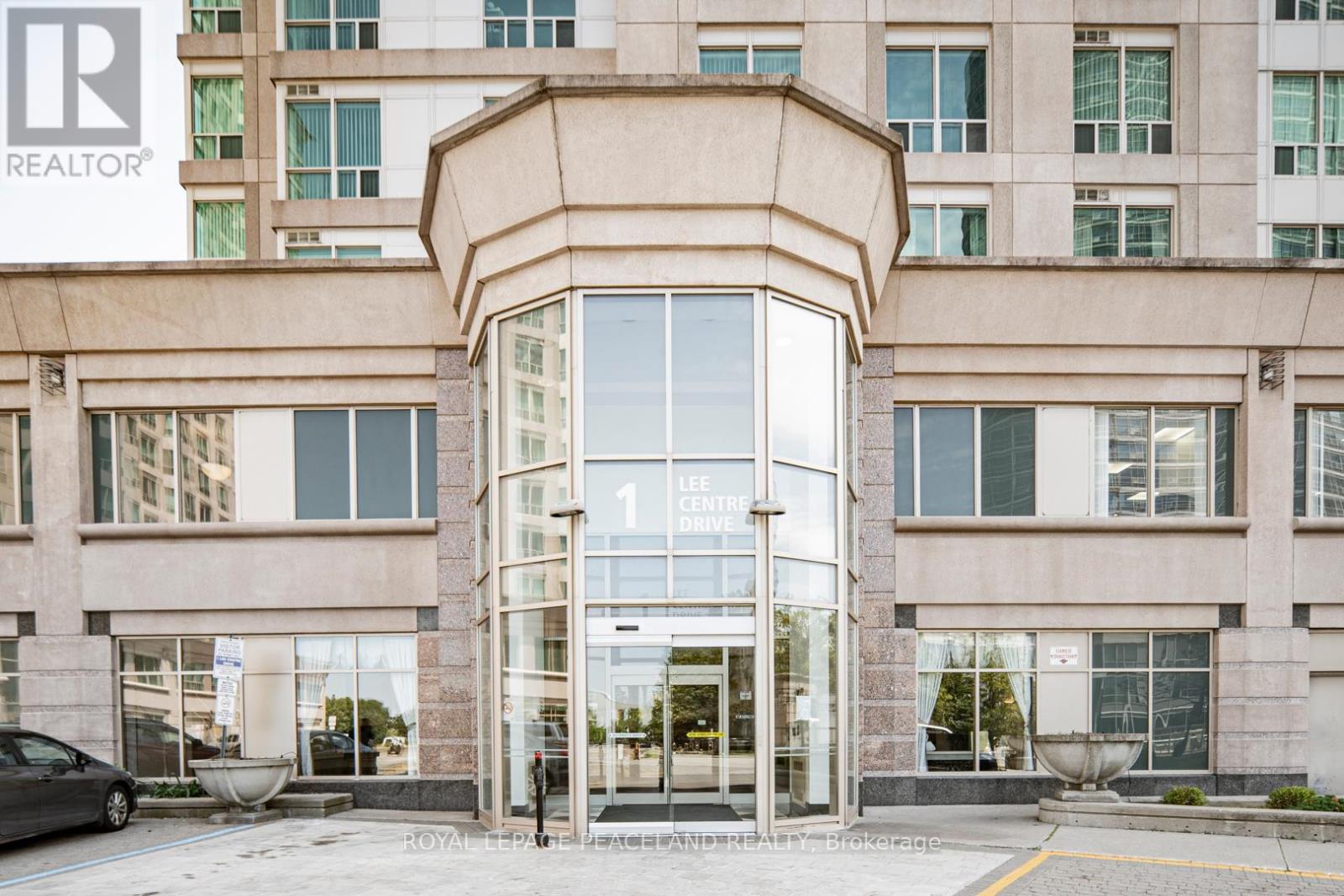Photo 2 of 1905 1 Lee Centre Drive, Toronto ON