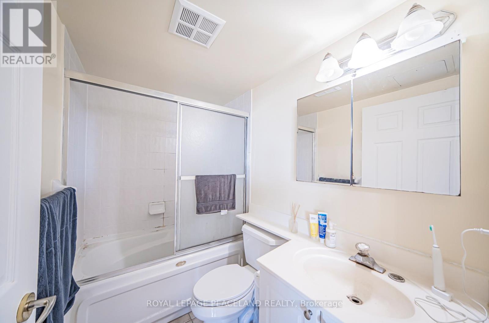 Photo 22 of 1905 1 Lee Centre Drive, Toronto ON