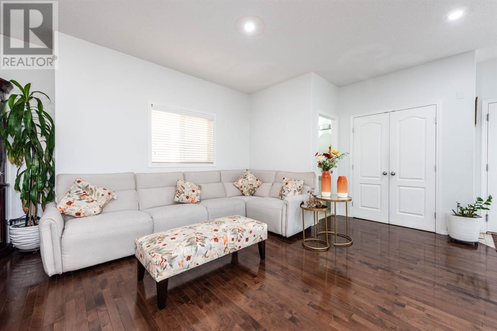 Single Family House for Sale in  TARALAKE Heath NE Taradale Calgary 