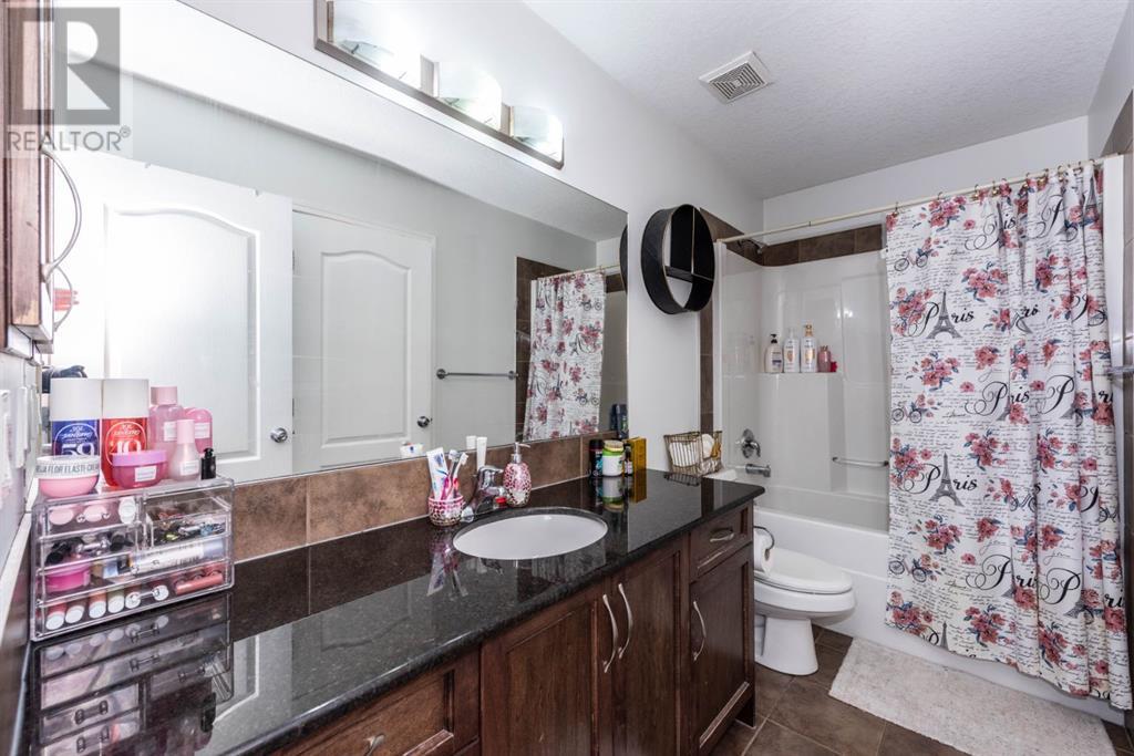 Single Family House for Sale in  TARALAKE Heath NE Taradale Calgary 