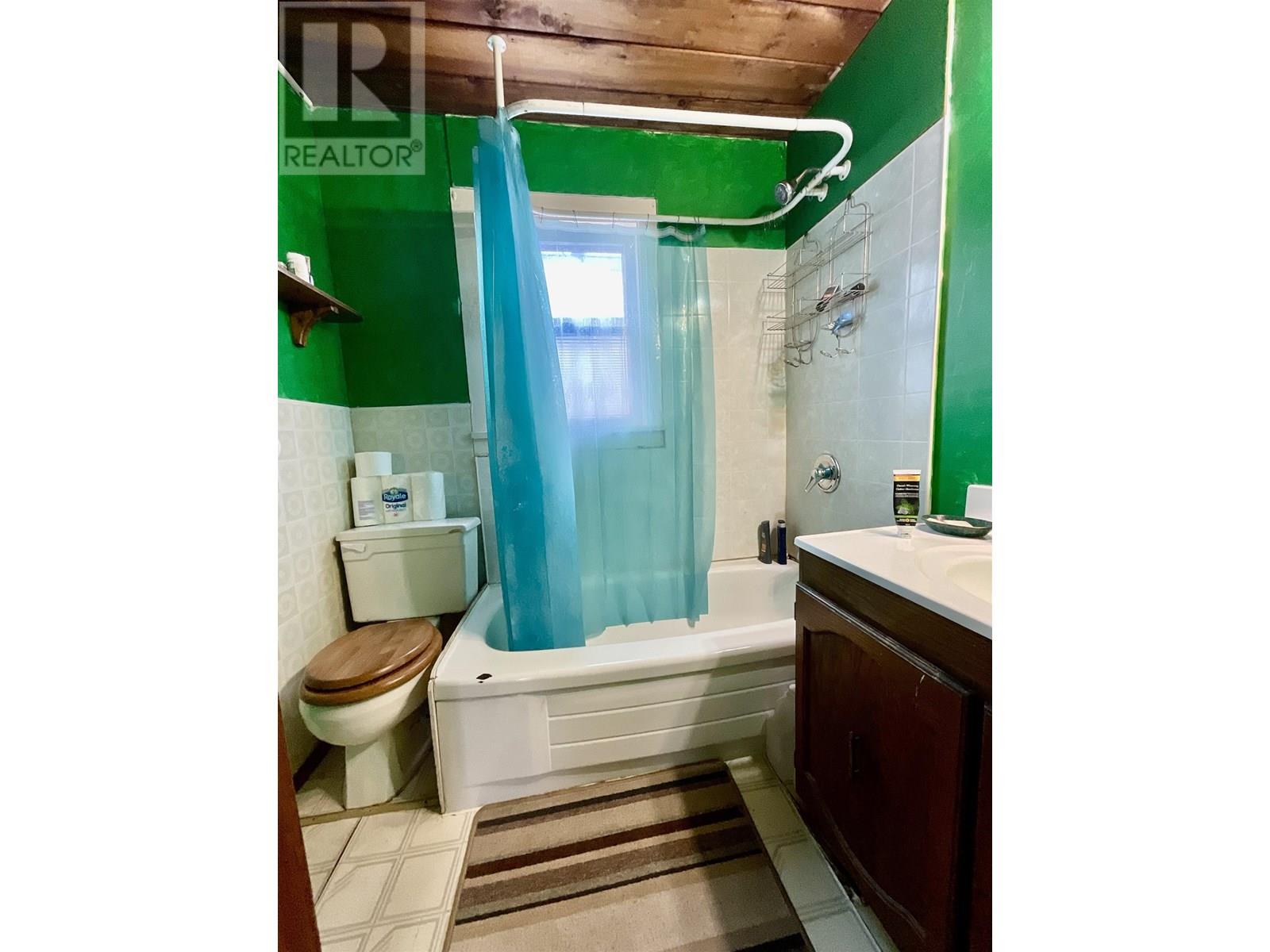4365 MILDRED AVENUE, Wells