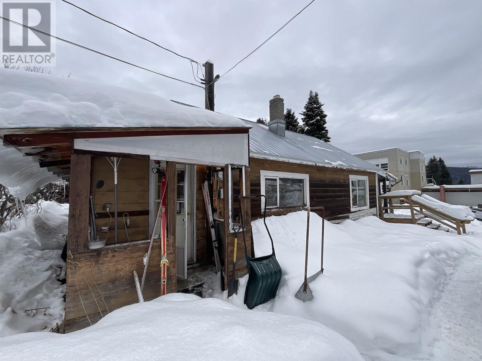 4365 MILDRED AVENUE, Wells