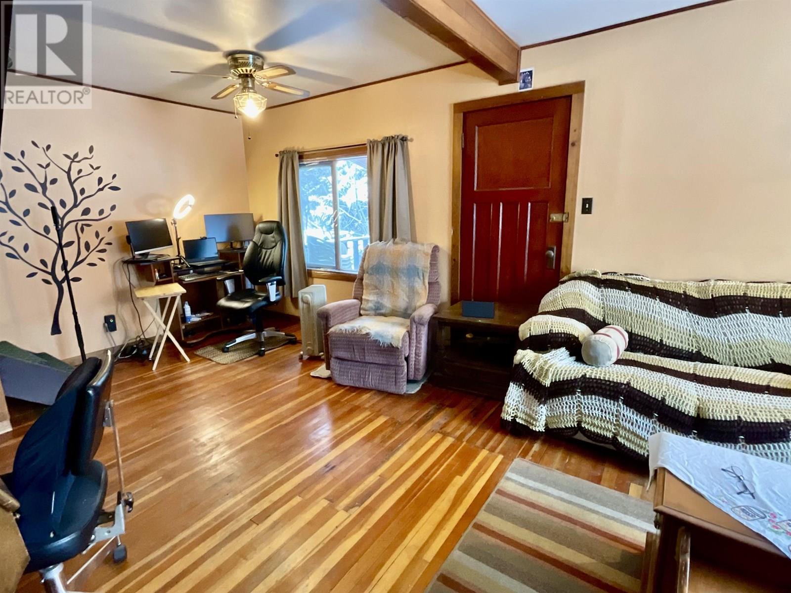4365 MILDRED AVENUE, Wells