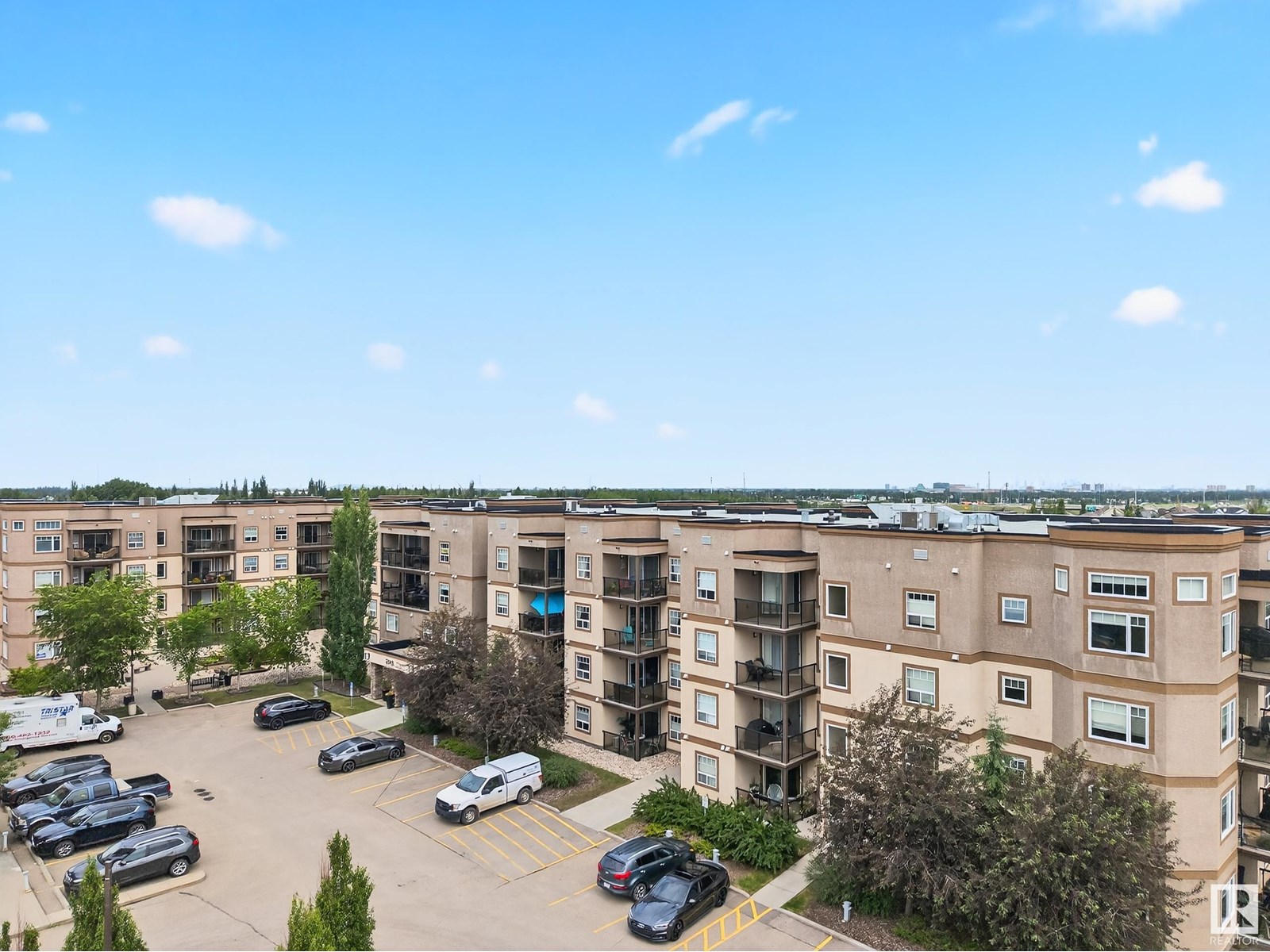 Photo 5 of 125 2045 Grantham Co Nw, Edmonton AB