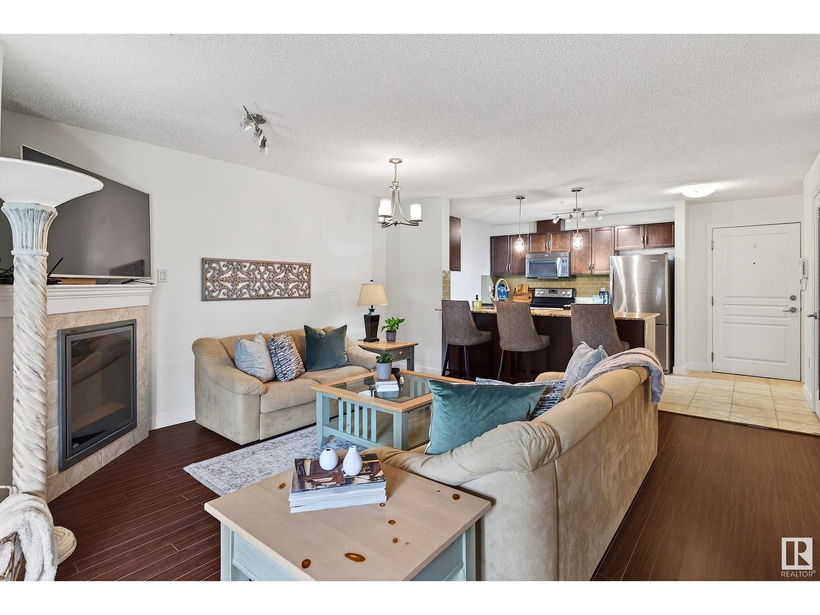 Photo 18 of 125 2045 Grantham Co Nw, Edmonton AB