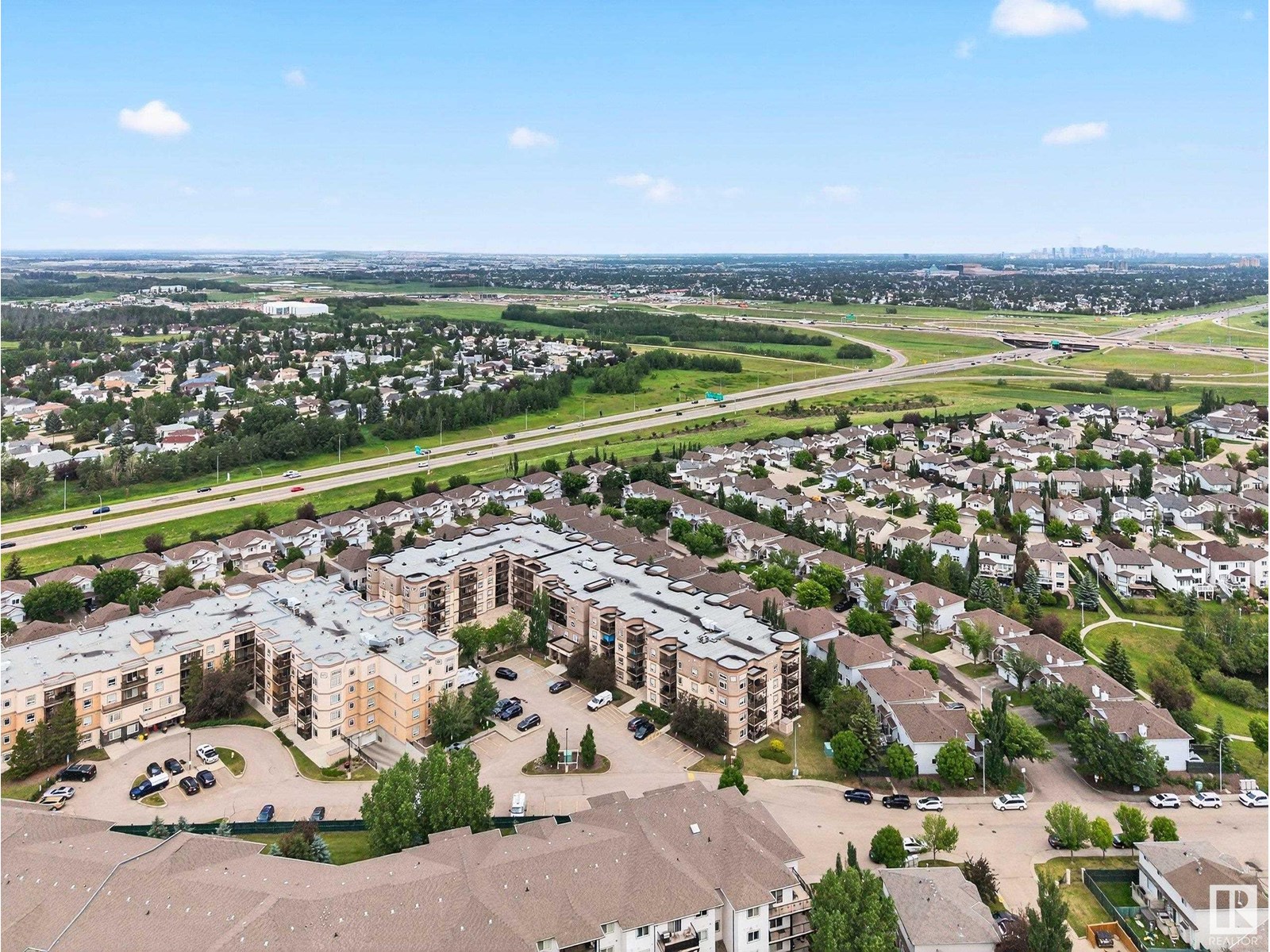Photo 49 of 125 2045 Grantham Co Nw, Edmonton AB