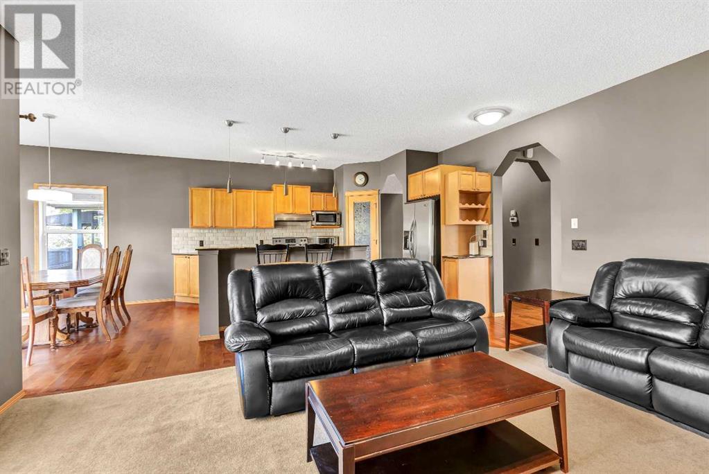 40 Panamount Circle NW Photo 5 - Calgary Real Estate