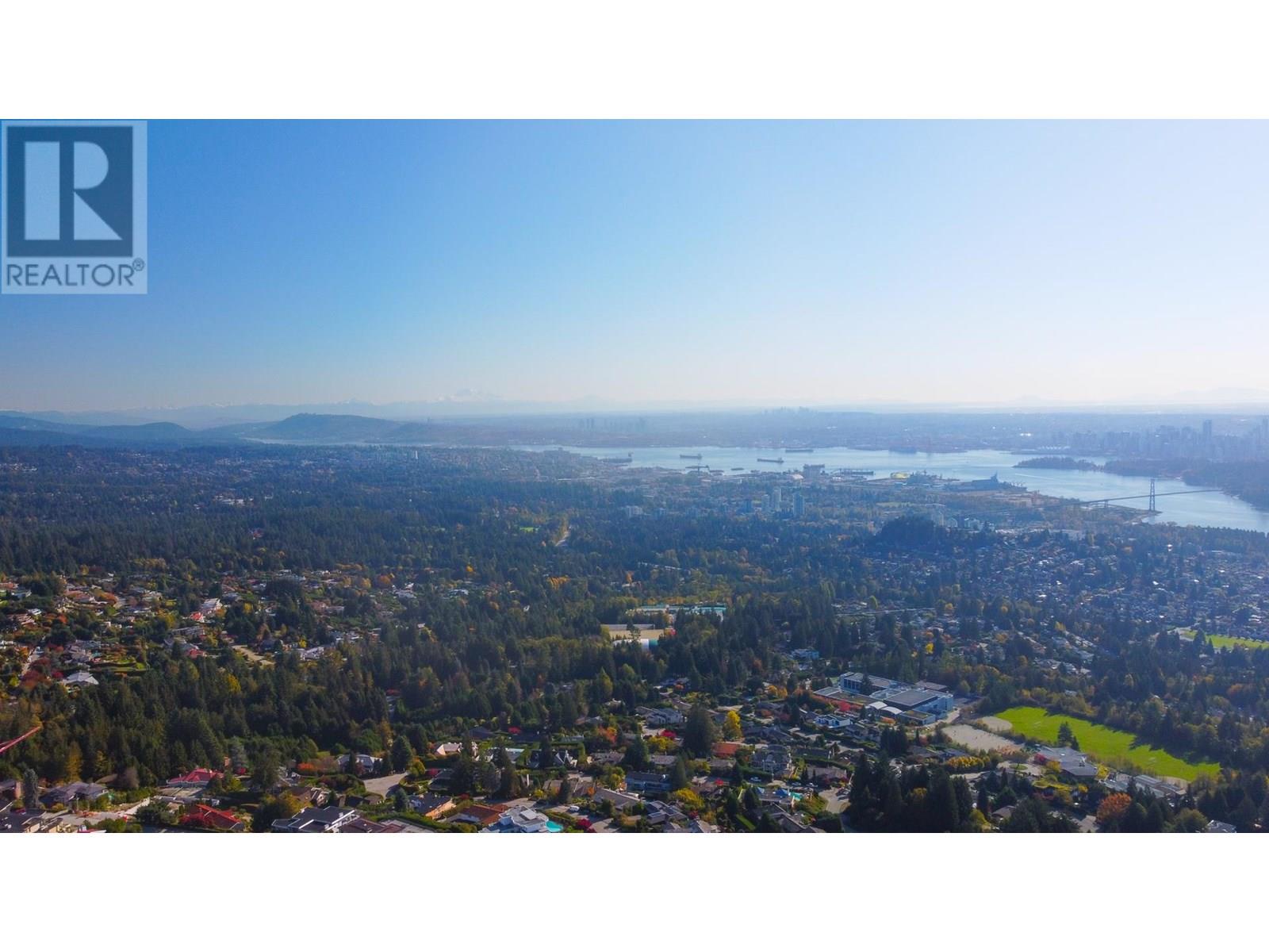 Photo 10 of 1451 Chartwell Drive, West Vancouver BC