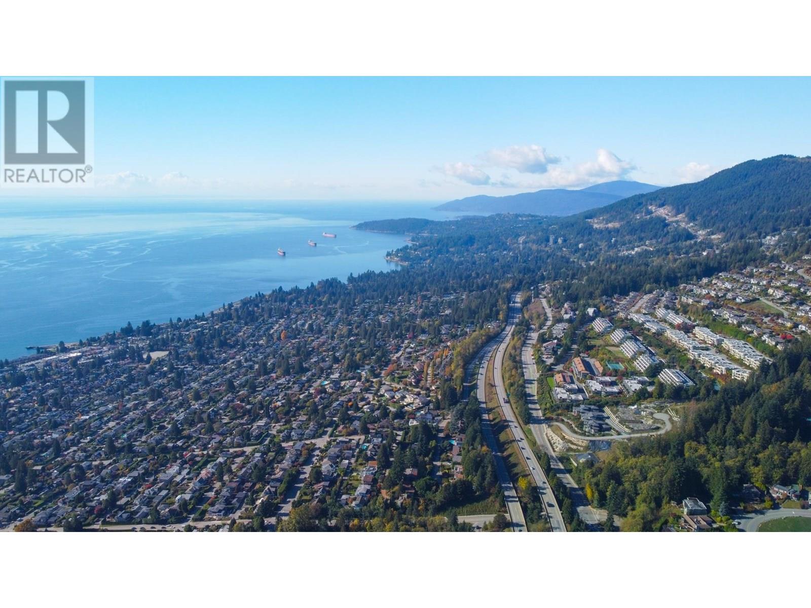 Photo 11 of 1451 Chartwell Drive, West Vancouver BC