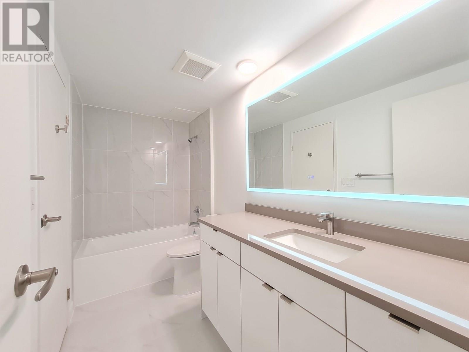 Photo 11 of 107 6560 Buswell Street, Richmond BC