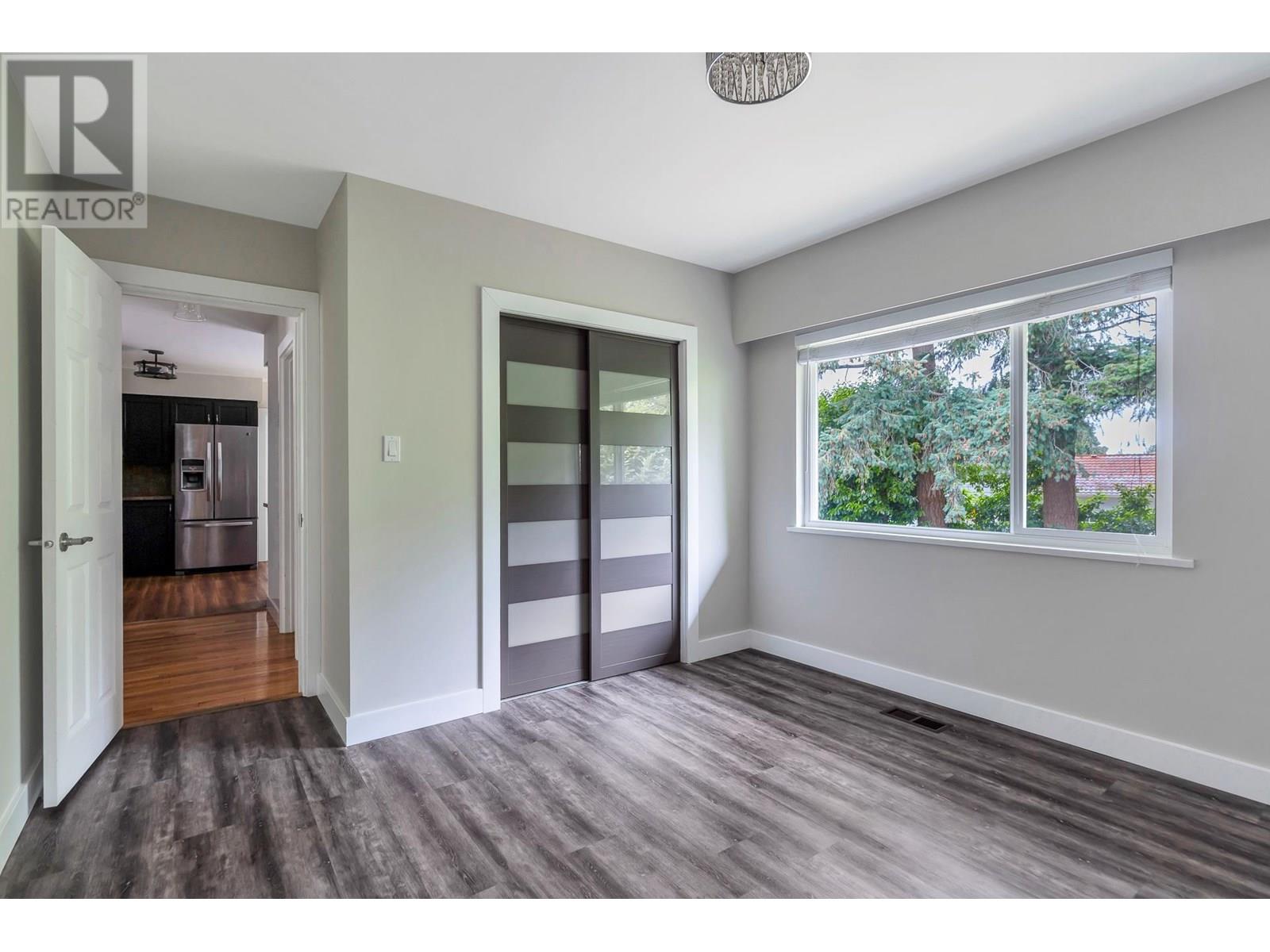 5041 6 Avenue, Delta