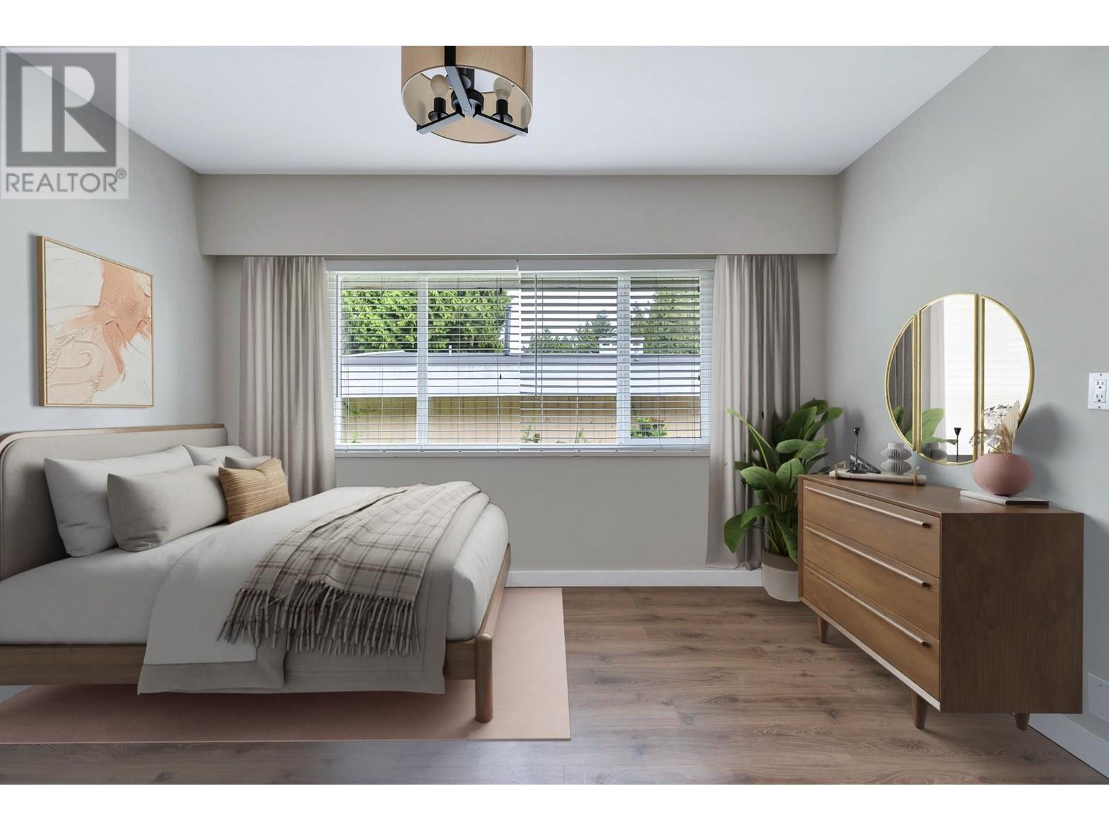 5041 6 Avenue, Delta