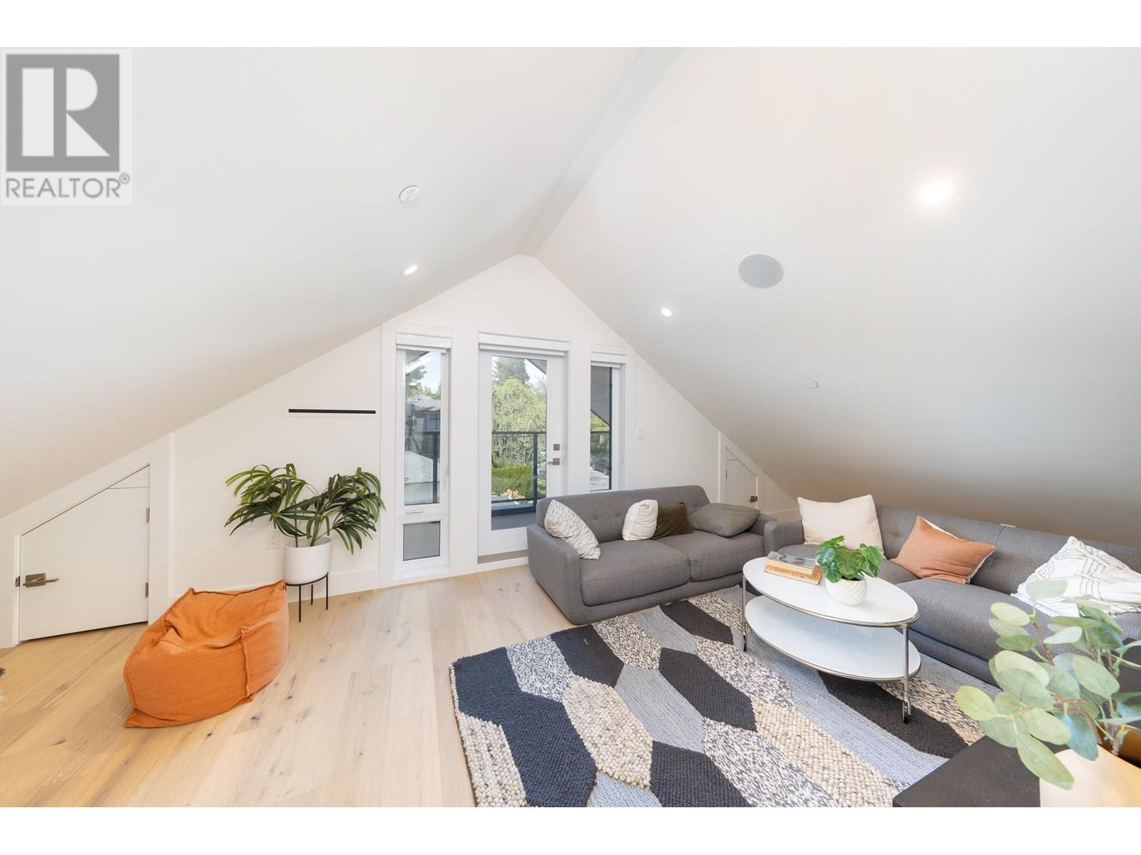 Photo 28 of 3075 Courtenay Street, Vancouver BC