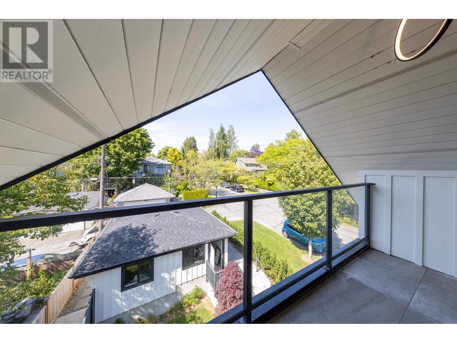 Photo 11 of 3075 Courtenay Street, Vancouver BC