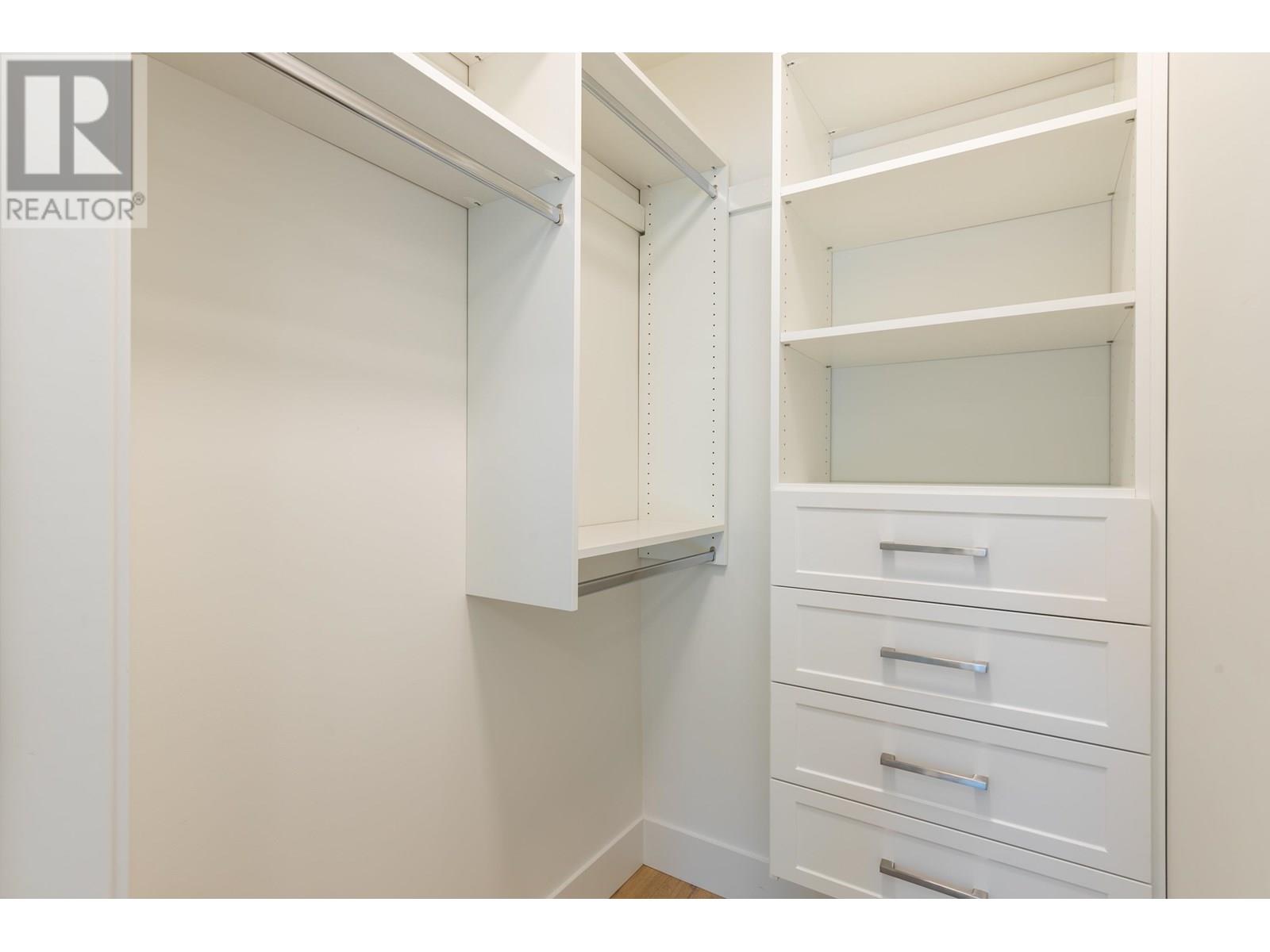 Photo 34 of 3075 Courtenay Street, Vancouver BC