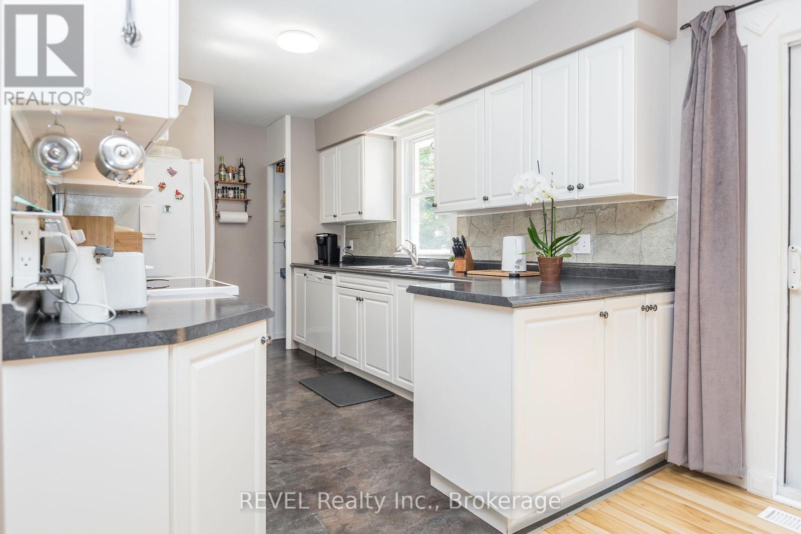 Photo 8 of 1643 Eagle Lake Road, Machar ON