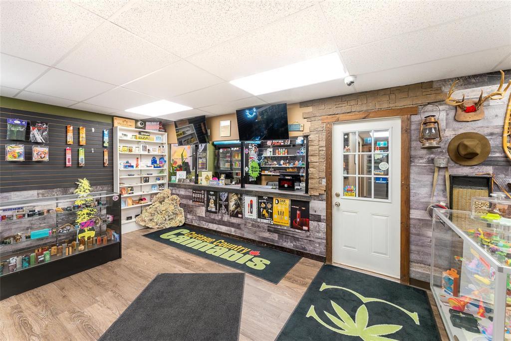 Photo 11 of 724 Park Avenue, Beausejour MB