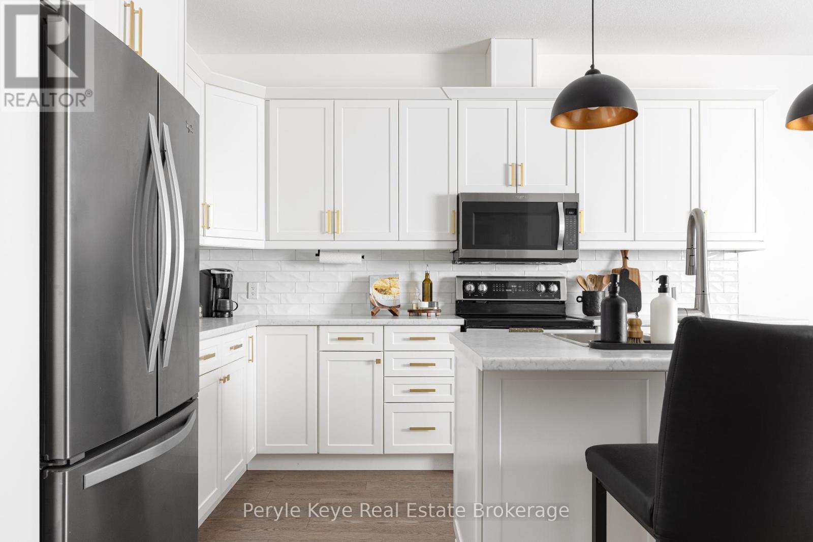 Photo 12 of 21 Serenity Place Crescent, Huntsville ON