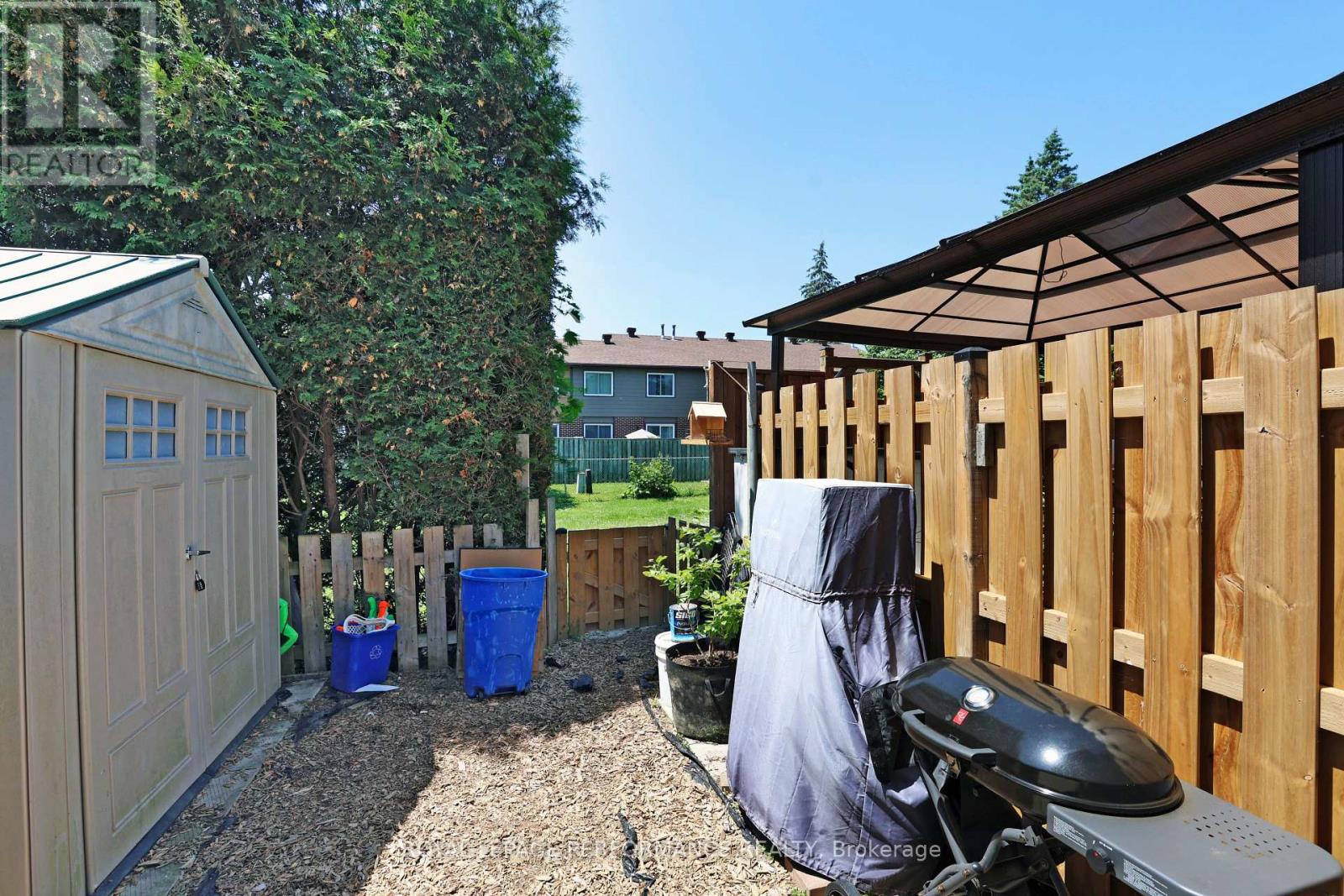 Photo 26 of 1962 Kelden Crescent, Ottawa ON