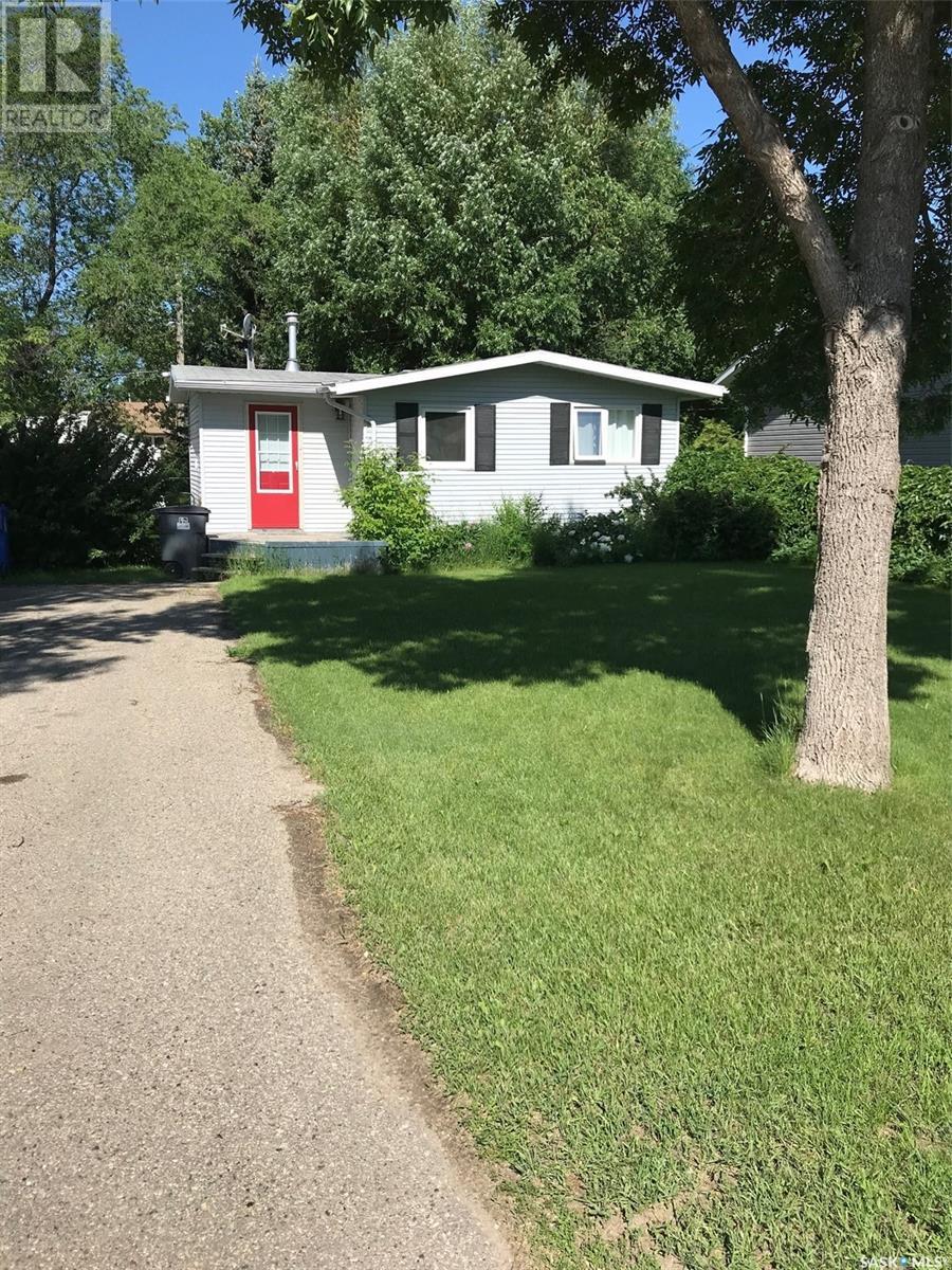 316 5th STREET W - Photo 2 of 16, Carlyle, Saskatchewan