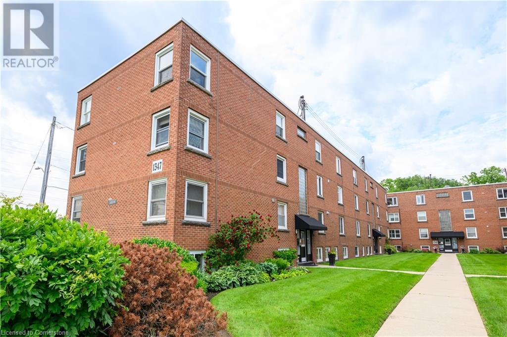 Photo 1 of 1347 Lakeshore Road Unit 24, Burlington ON